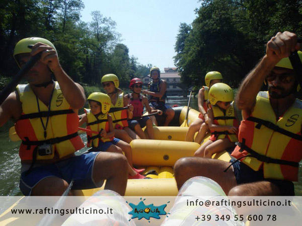Rafting lento con bambini sul Ticino