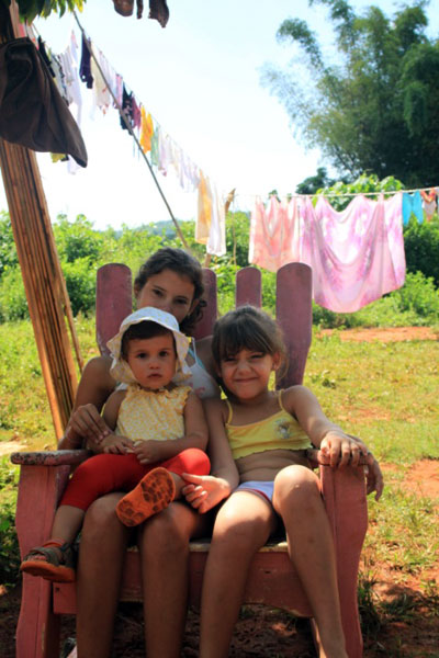 viaggio a cuba con bambini - Cuba on the road in tre-bimbe
