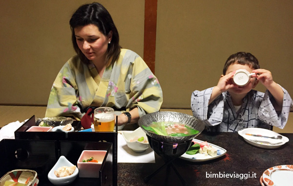 Giappone con bimbi -a tavola - cose da sapere per un viaggio in Giappone con bambini