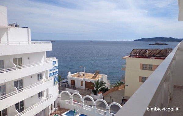 Viaggio a Ibiza in primavera -Lux mar Apartamentos