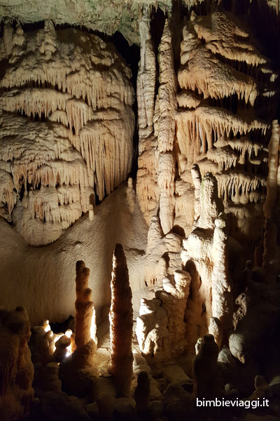 grotte di Postumia con bambini -interno