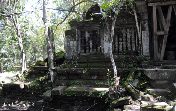 Beng Mealea - Cambogia con bambini - Viaggio in Asia con bambini: Malesia, Cambogia e Singapore - Asia con bimbo