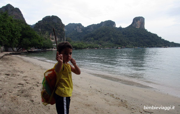 Vacanza in Thailandia con bambini - spiaggia a Railey