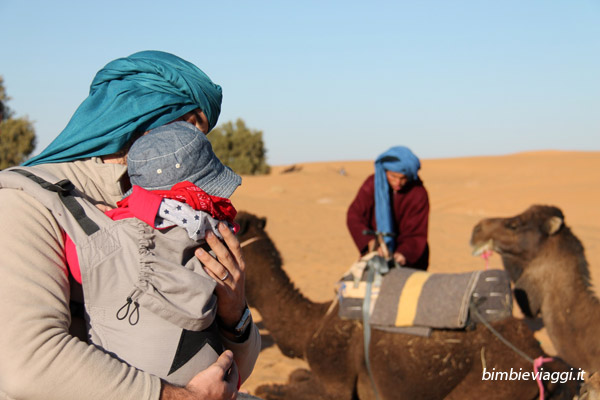 Marocco con bambini - cammelli