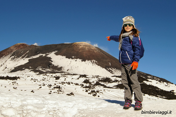 salita etna in inverno - crateri sommitali - escursione sull'etna con guide funivie etna
