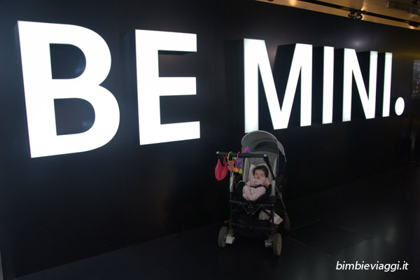 Museo della BMW a Monaco di Baviera - Germania con bambini - Baviera con neonata - Vacanza in Germania con bimbi
