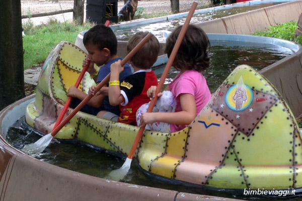 Cowboyland con bambini - canoa - parco a tema western in italia voghera