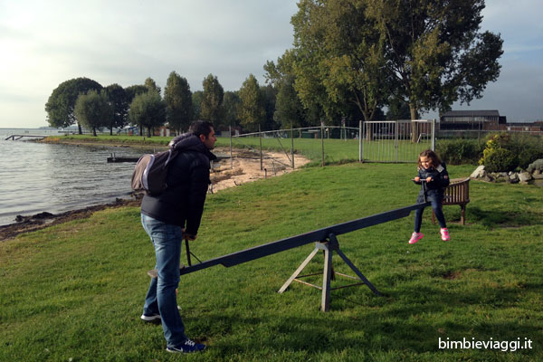 Olanda con bambini - playground a Marken con bambini