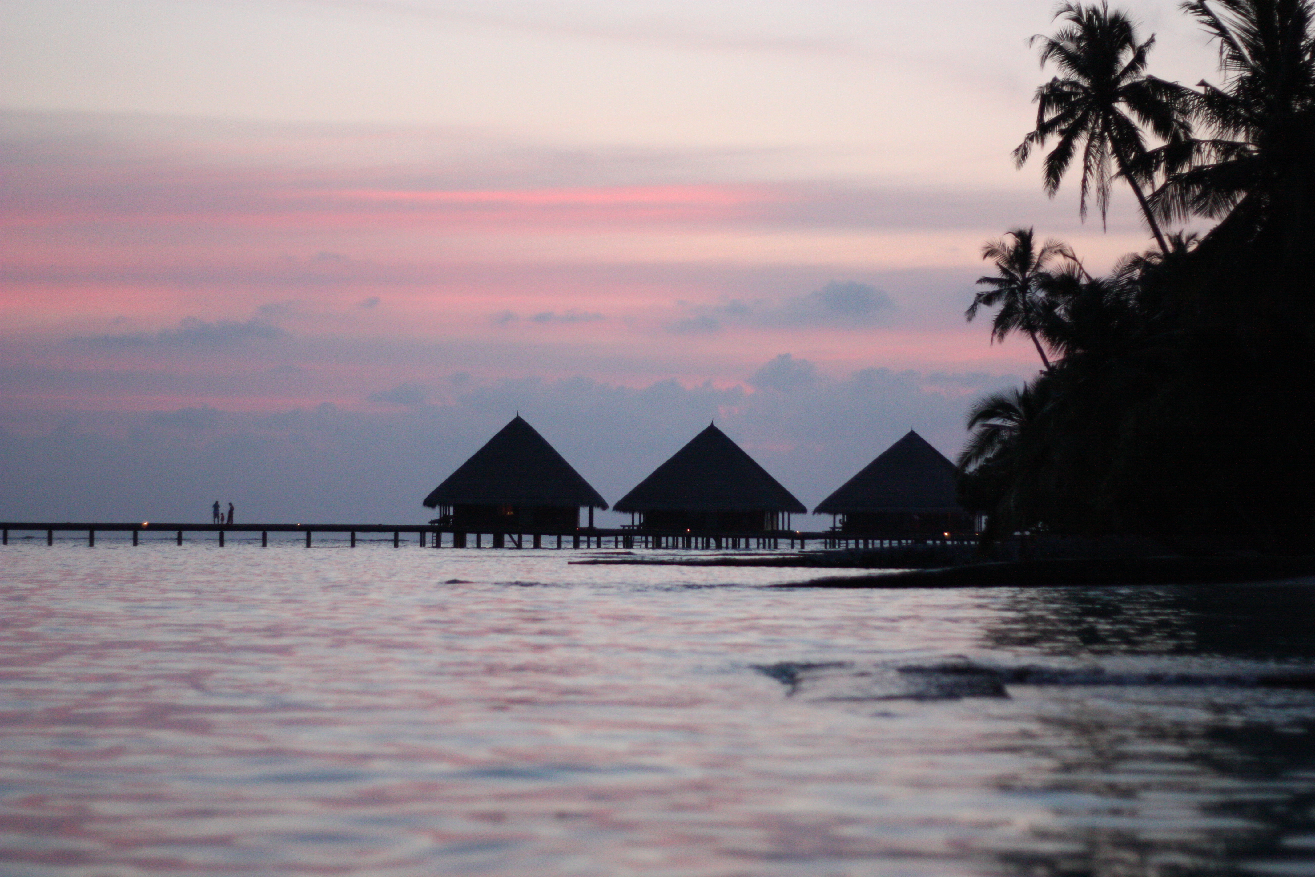 tramonto rosa Maldive