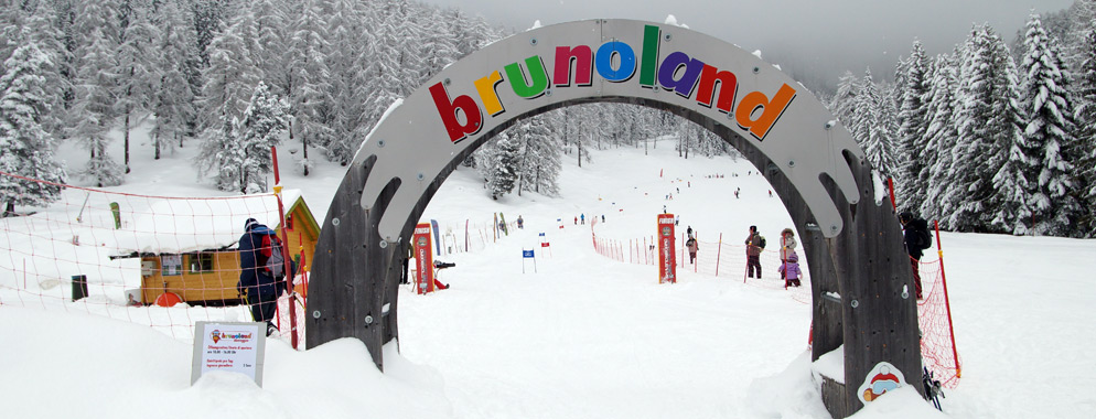 Imparare a sciare a Brunoland, il baby snow park di Obereggen