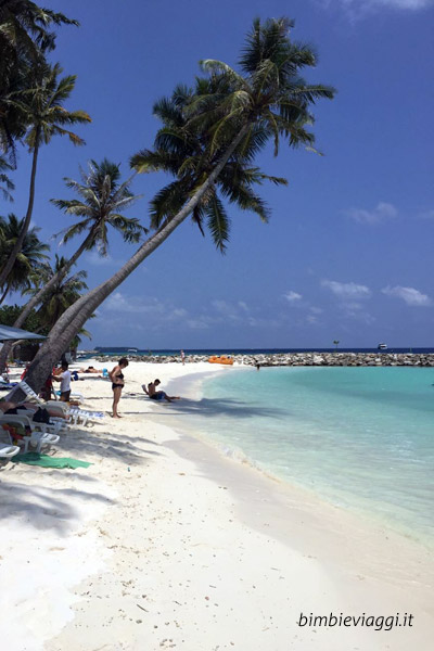 Maldive alternative - Maafushi bikini beach - island hopping Maldive