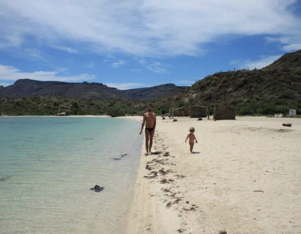 Playa El Requeson Baja California on the road con bambini
