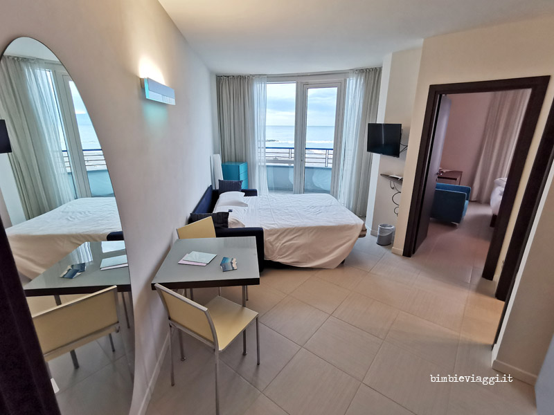 blu-suite-igea-marina-cucina
