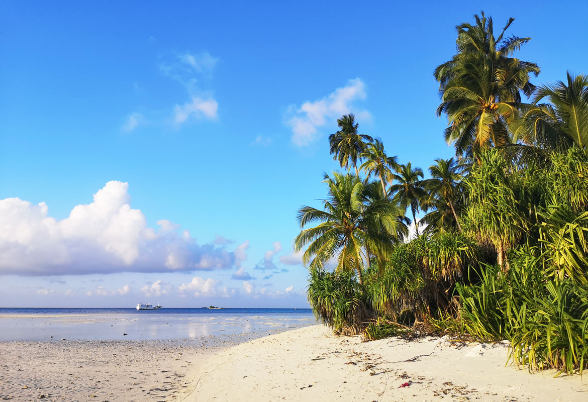 si puo viaggiare 2021 spiaggia maldive viaggiare durante pandemia