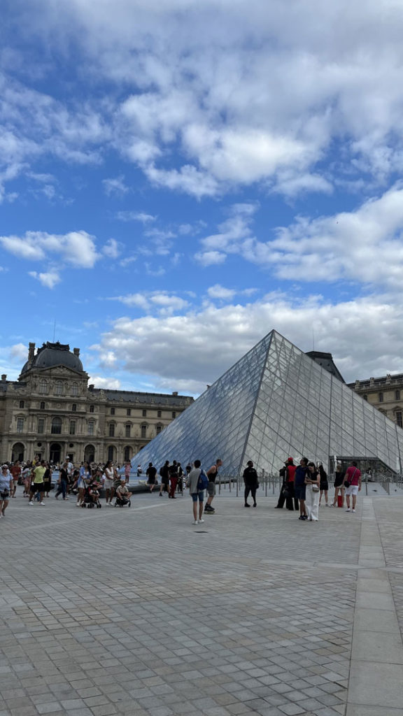interrail in europa viaggio di maturità parigi louvre